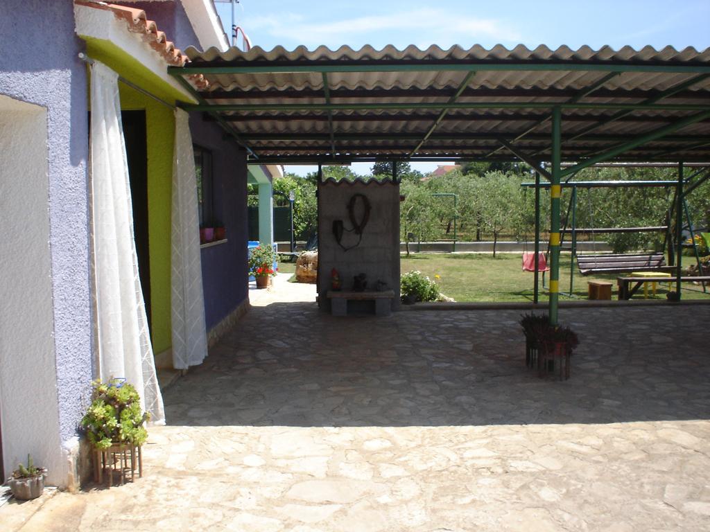 Nella Apartments Šišan Ruang foto