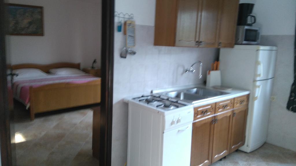 Nella Apartments Šišan Bagian luar foto